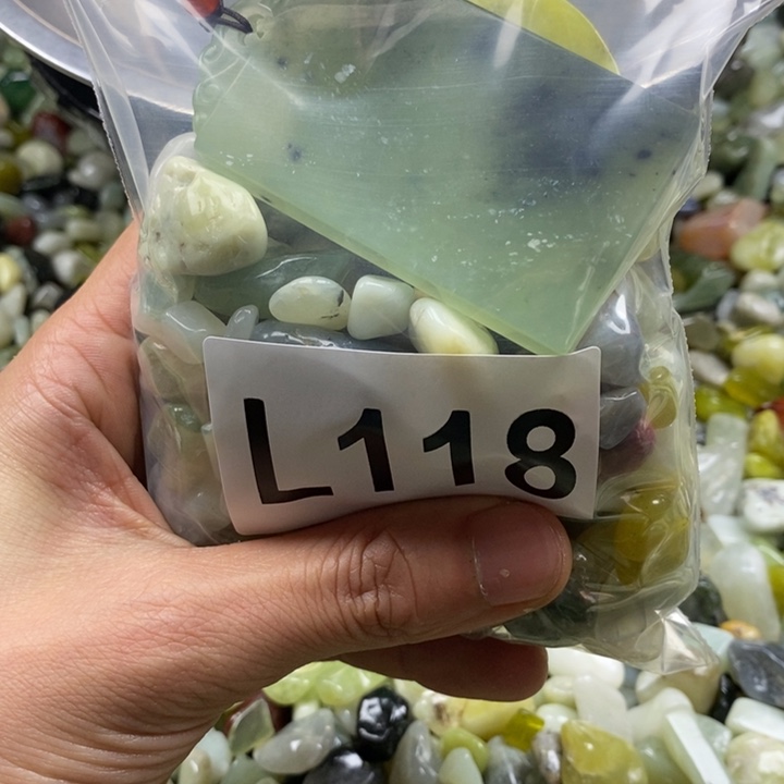 蛇纹石玉鱼缸石未镶嵌