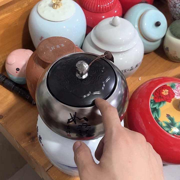 茶叶罐储物罐密封罐！