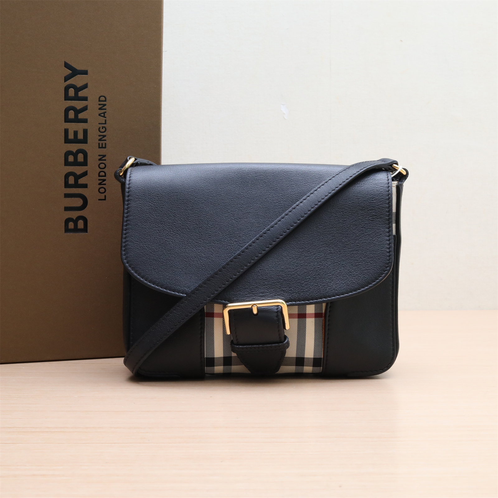 95新 BURBERRY/博柏利  手提包 拼色 皮革C拼尼龙 P224935086