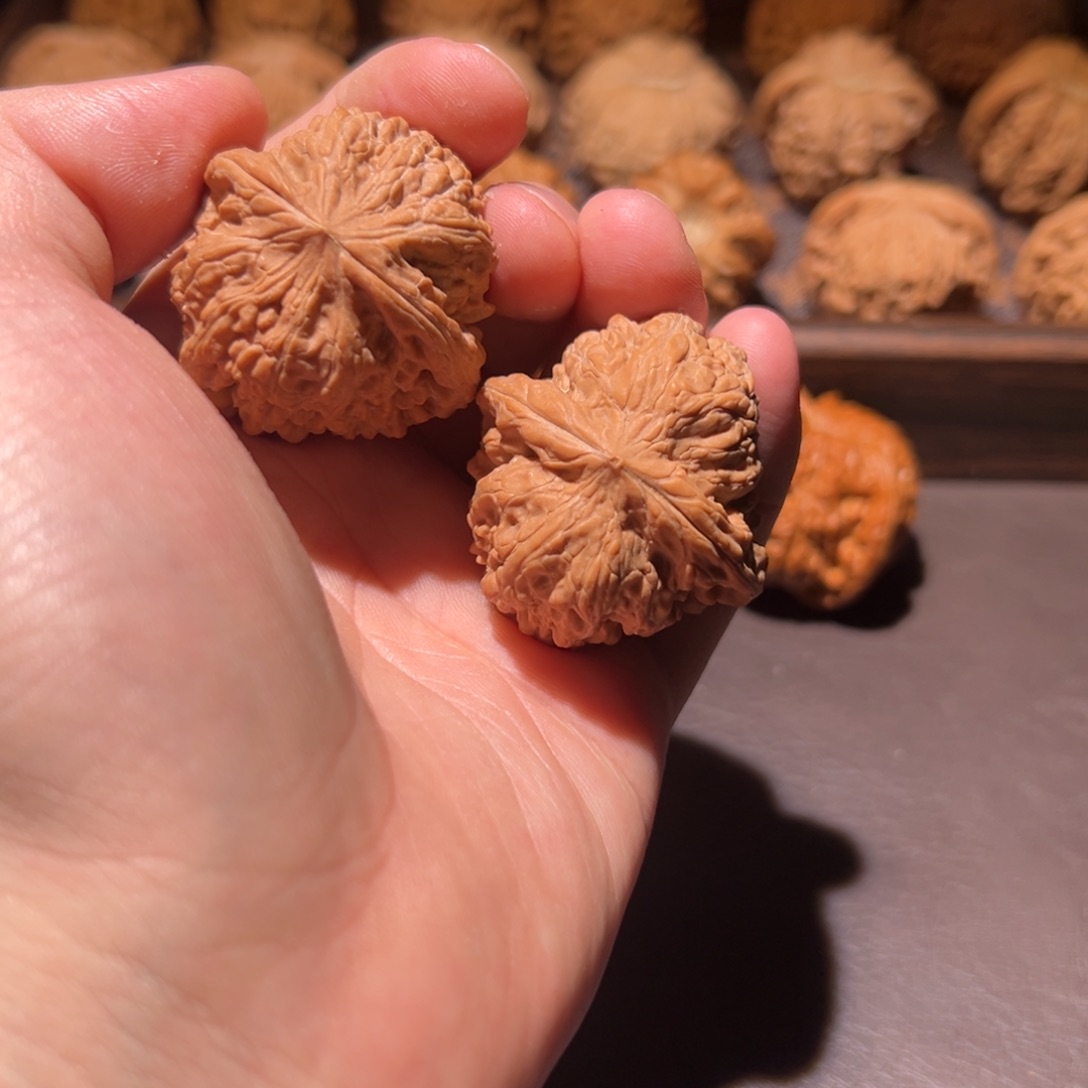 P***$核桃39全品板正平谷凹底