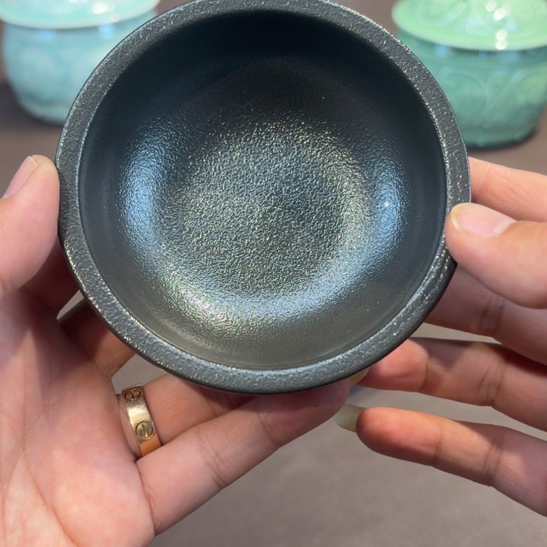 杯龙泉青瓷茶具微瑕