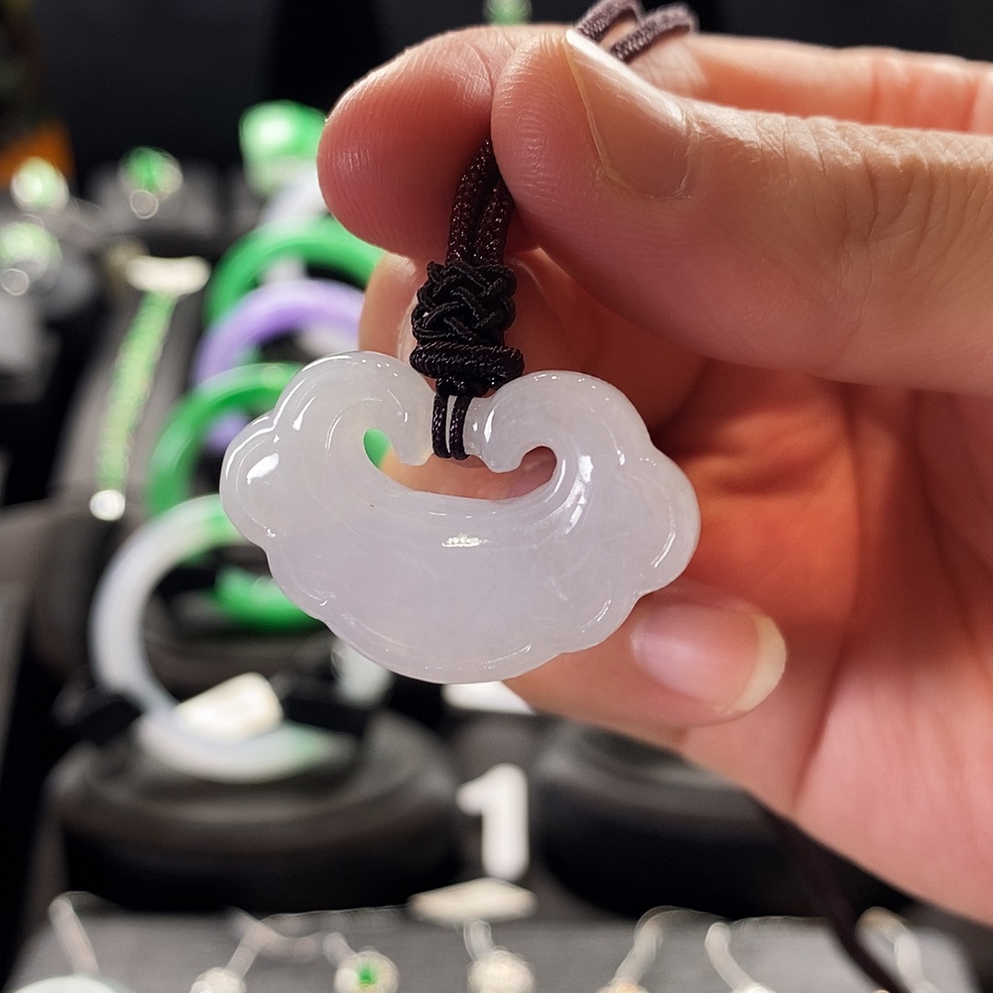 翡翠未镶嵌颈饰翡翠吊坠