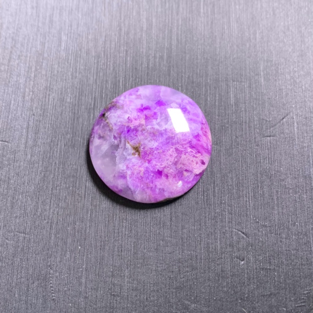 天然老料舒俱来吊坠 重5.52克 23.8*5.8mm