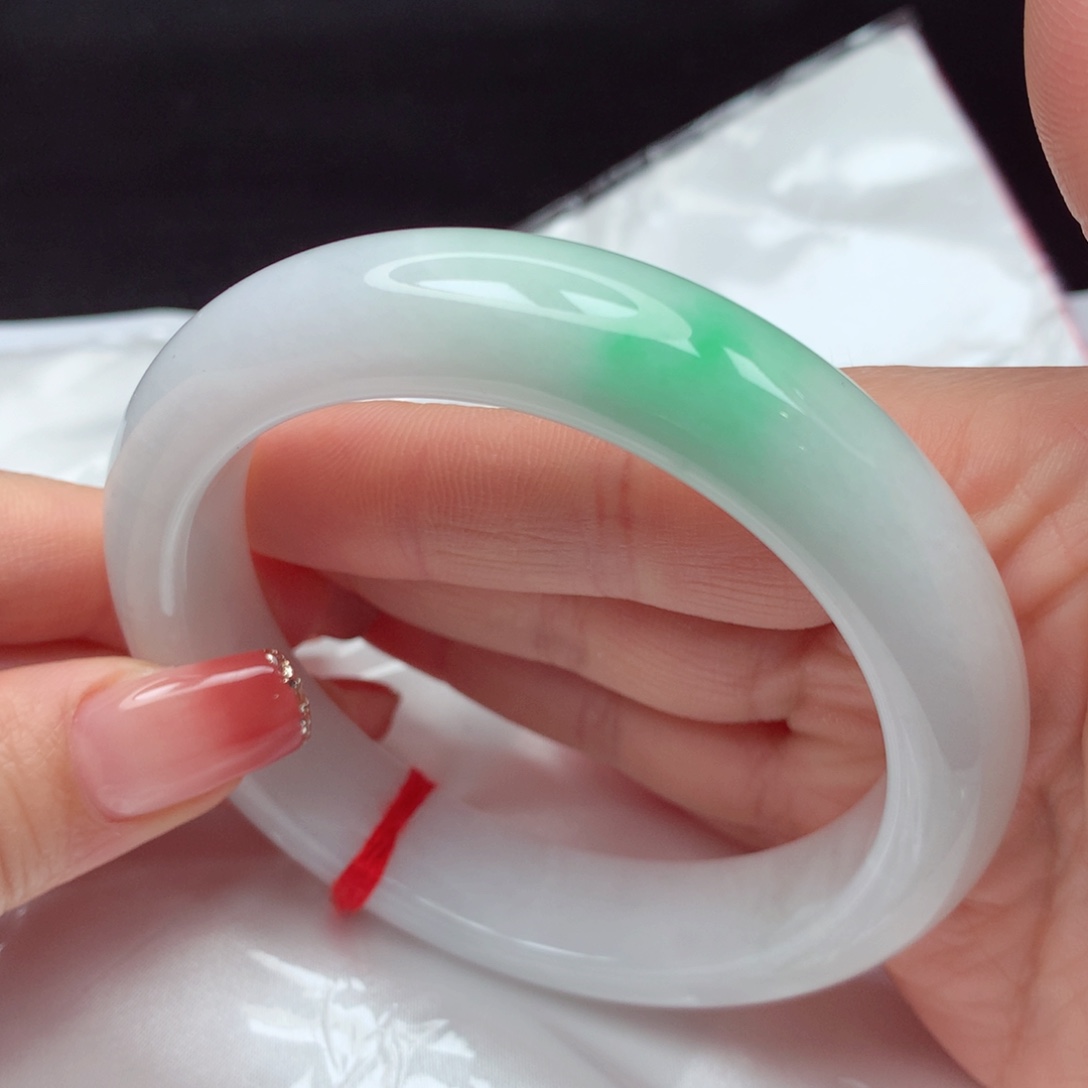 翡翠手镯未镶嵌手镯60