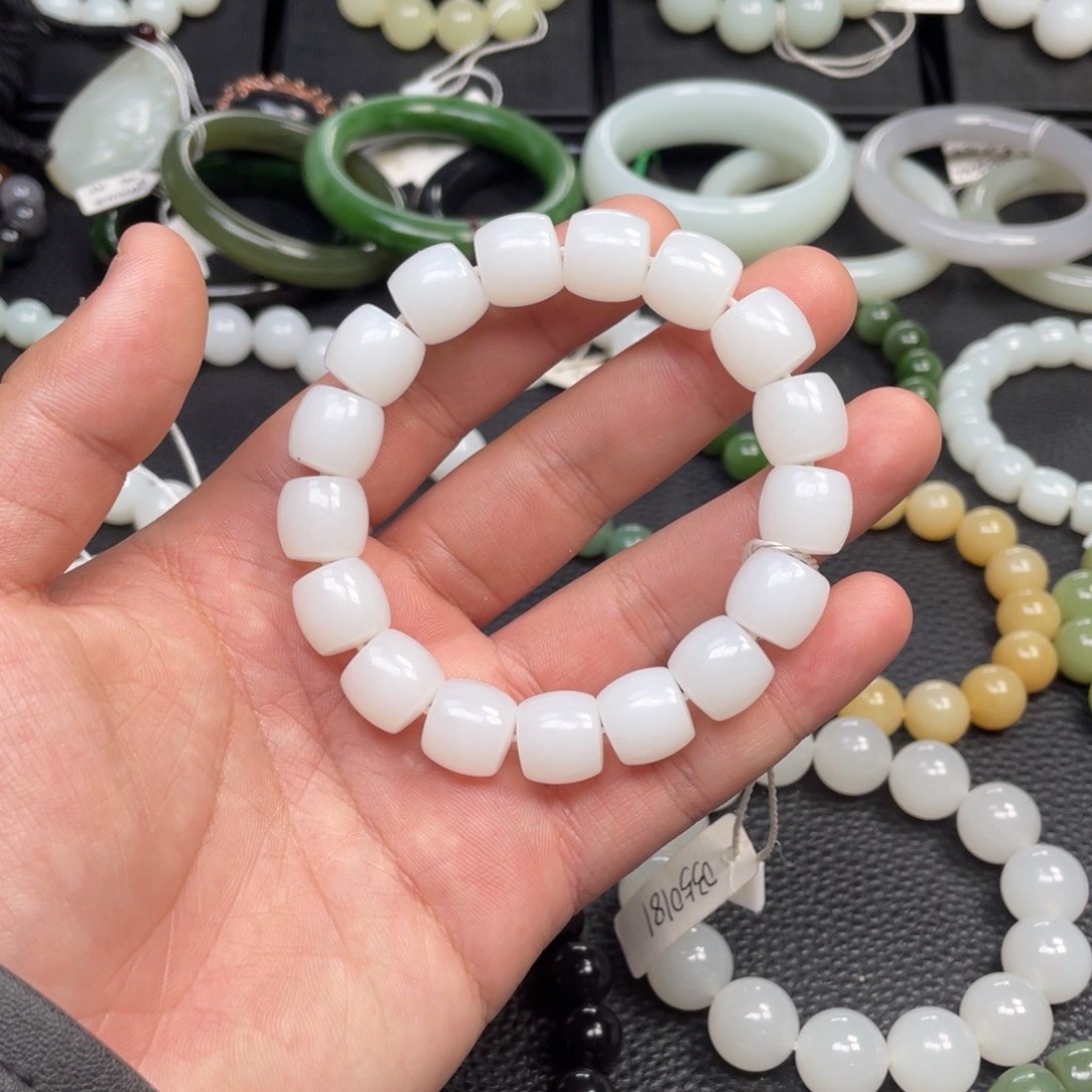 和田玉未镶嵌手链