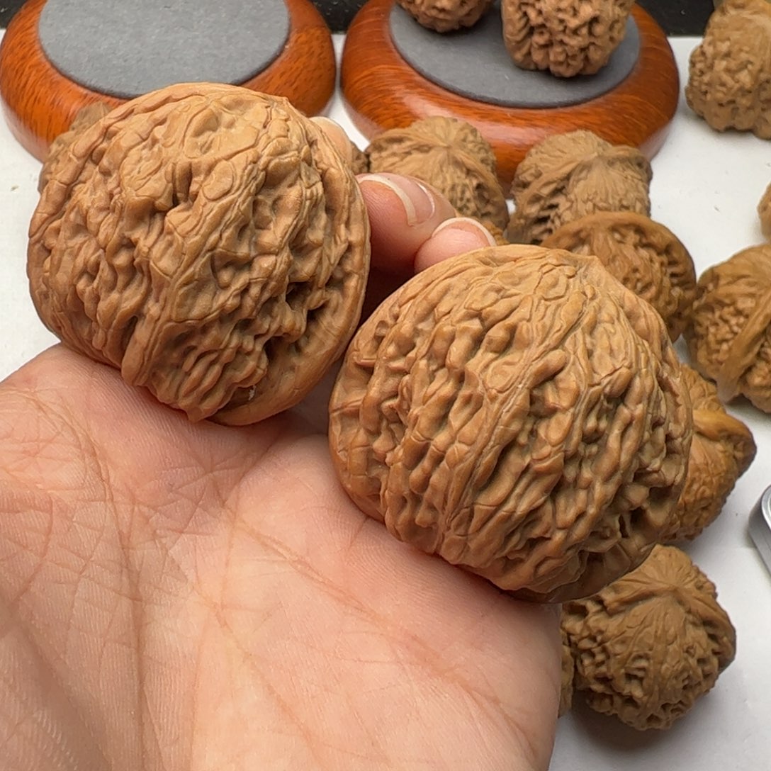 文玩核桃吊坠虎头王41