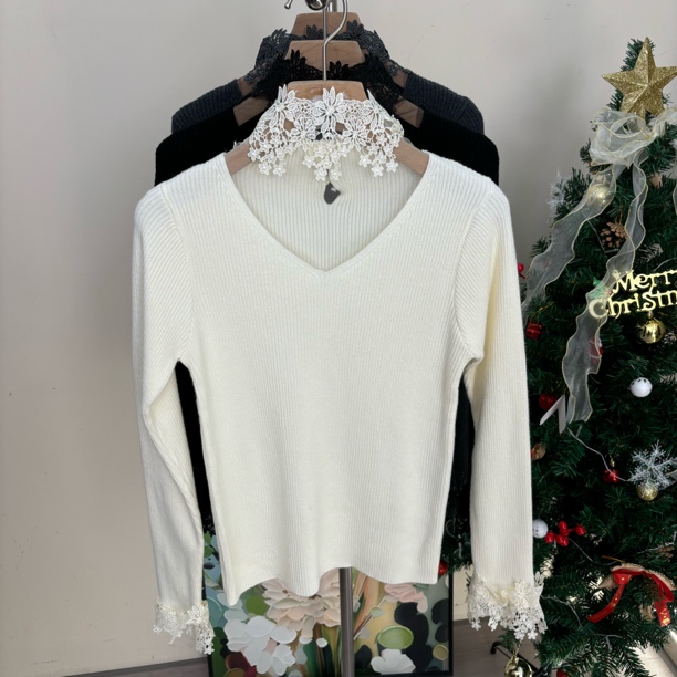 955纯欲风蕾丝拼接针织