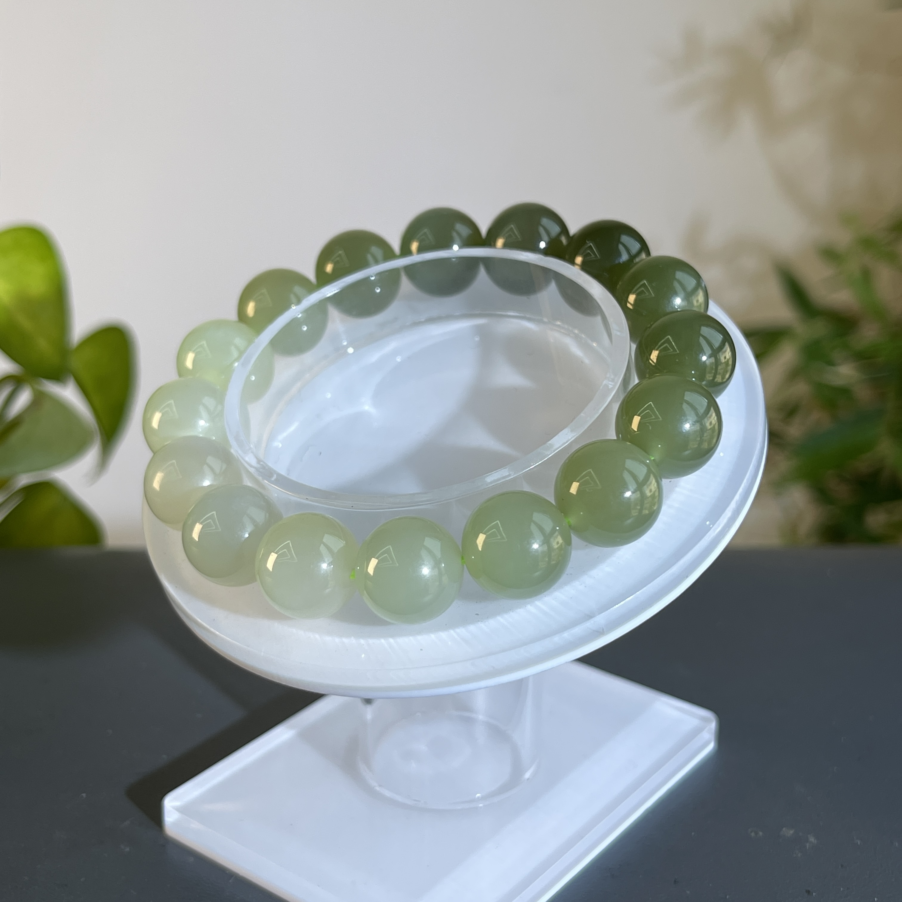 JTW18-38  和田玉-手串