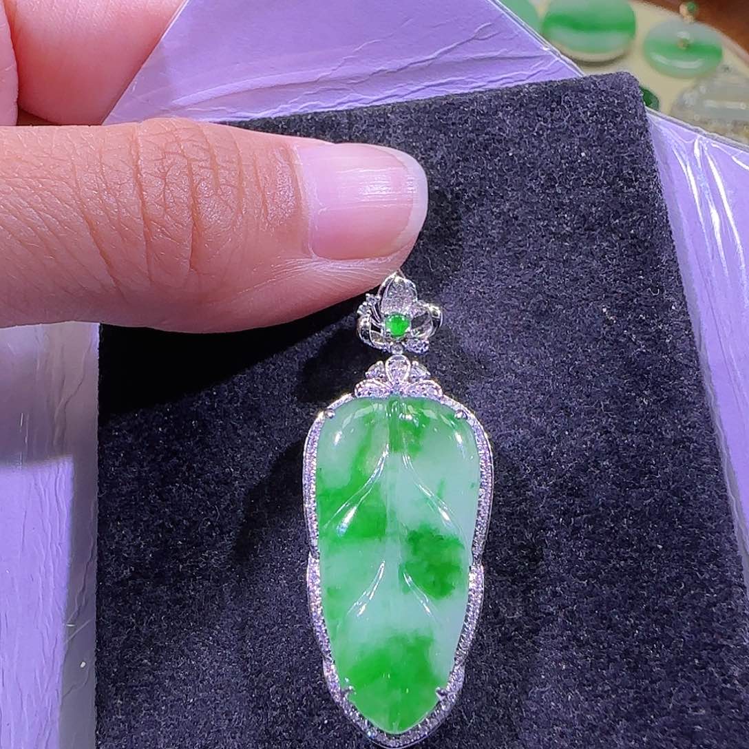 翡翠18K金镶嵌吊坠(不含链)