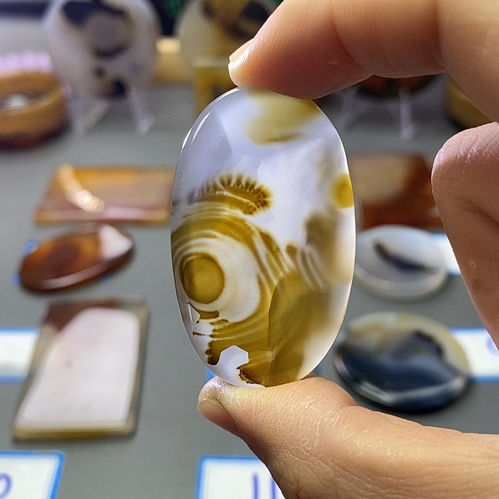 玛瑙/玉髓未镶嵌珠宝半成品52