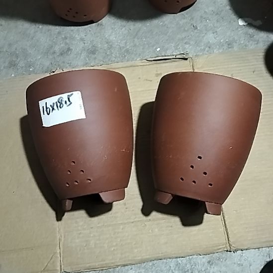 紫砂红泥三角两个