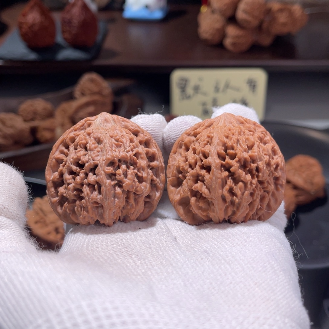 文玩核桃把件43球星 有磕碰有色差没修