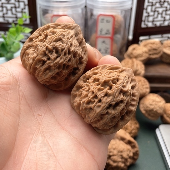 文玩核桃吊坠41水龙纹