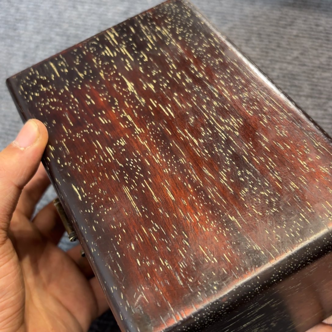 木小叶紫檀独板收纳盒