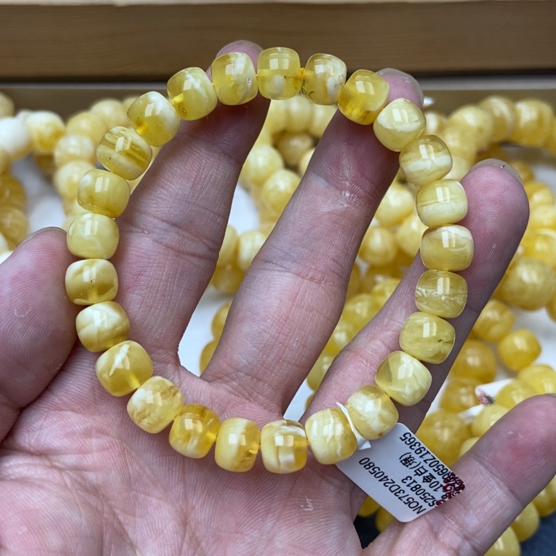 裸石琥珀未镶嵌12
