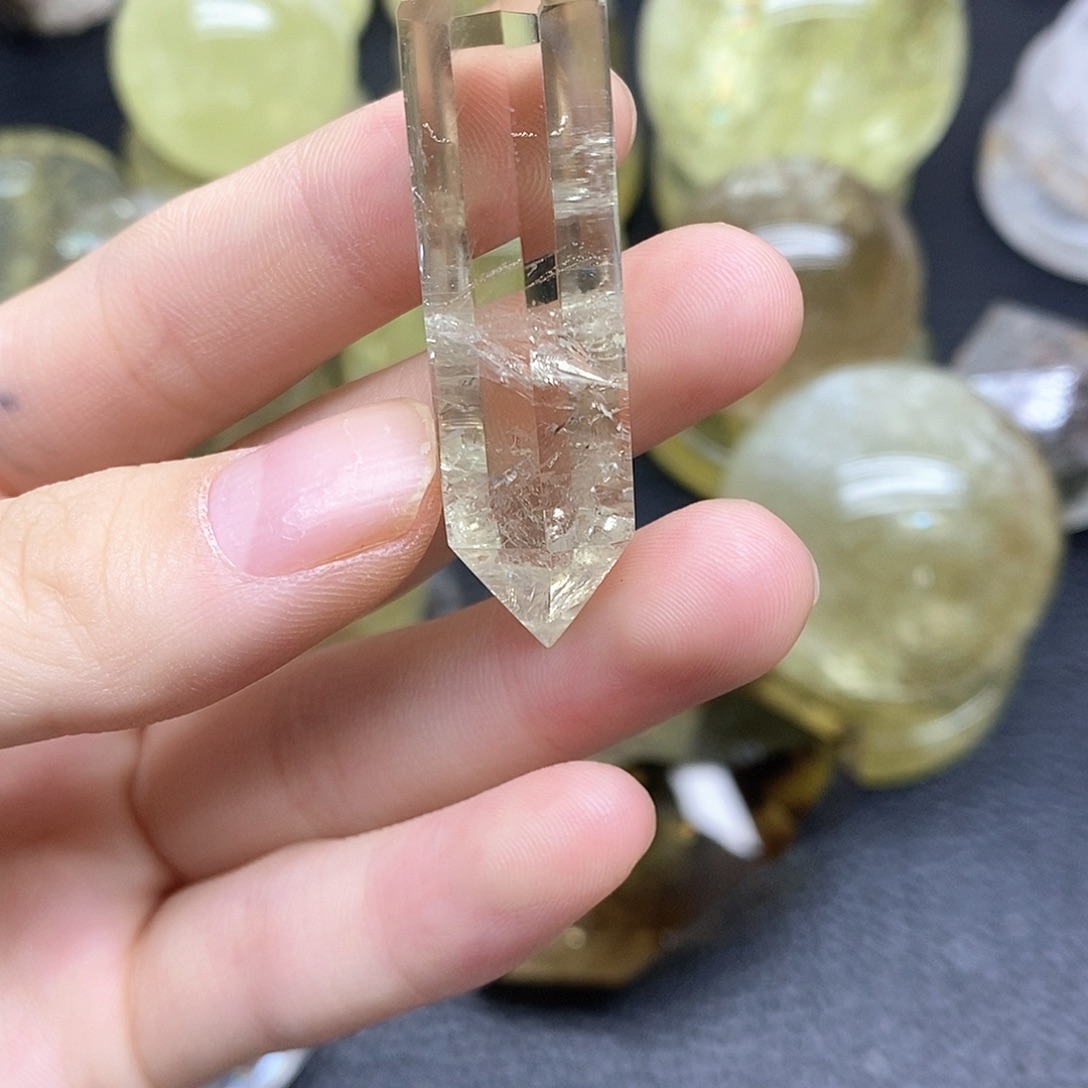 未镶嵌珠宝半成品水晶95水晶石