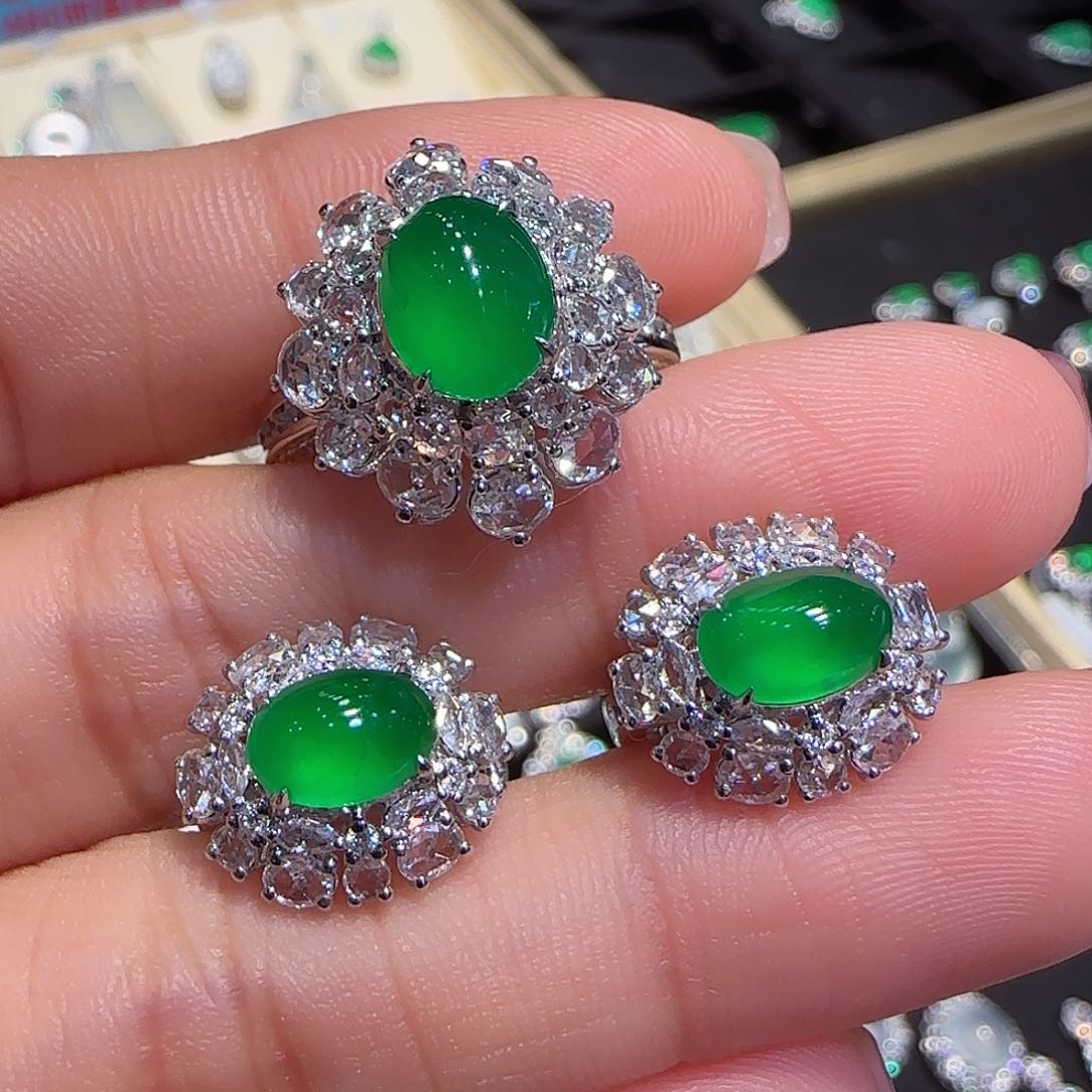 翡翠戒指18K金镶嵌戒指耳包套装