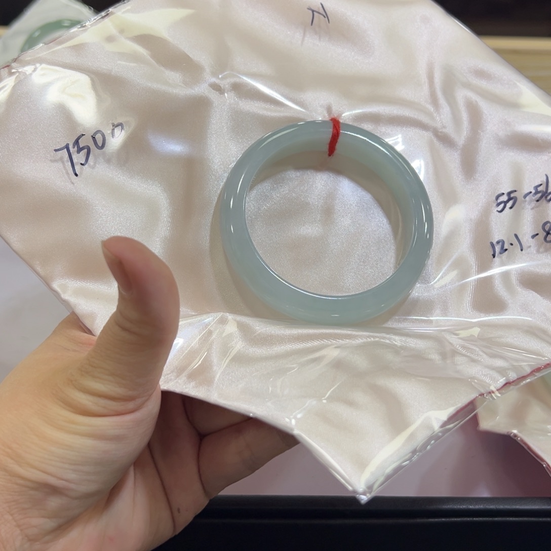 .***.翡翠未镶嵌手镯手镯