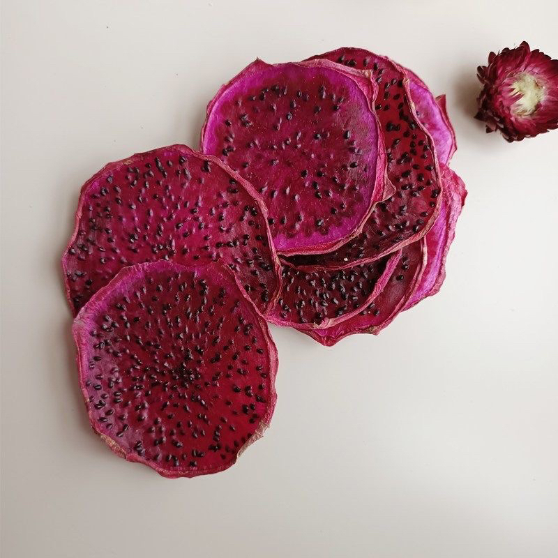 红心火龙果干新鲜大片可即食可泡水的休闲零食