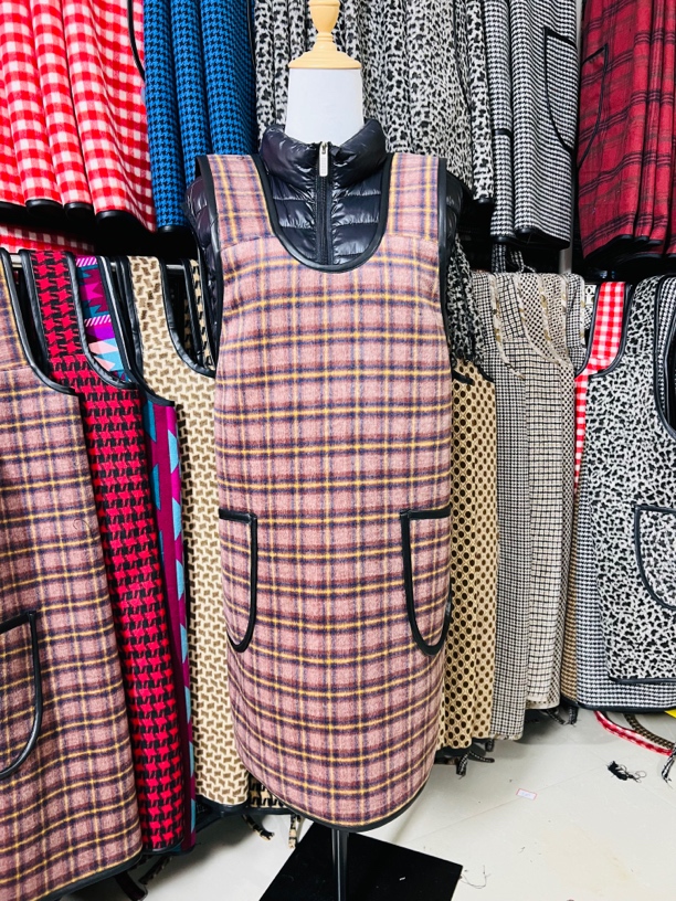 全新高货爆款紫芋色格子双面羊绒真皮包边无袖围裙双层防水防污