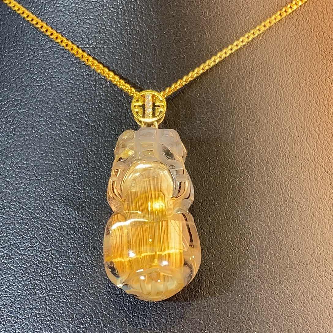 18K金镶嵌颈饰水晶天然高透体整板钛晶貔貅吊坠