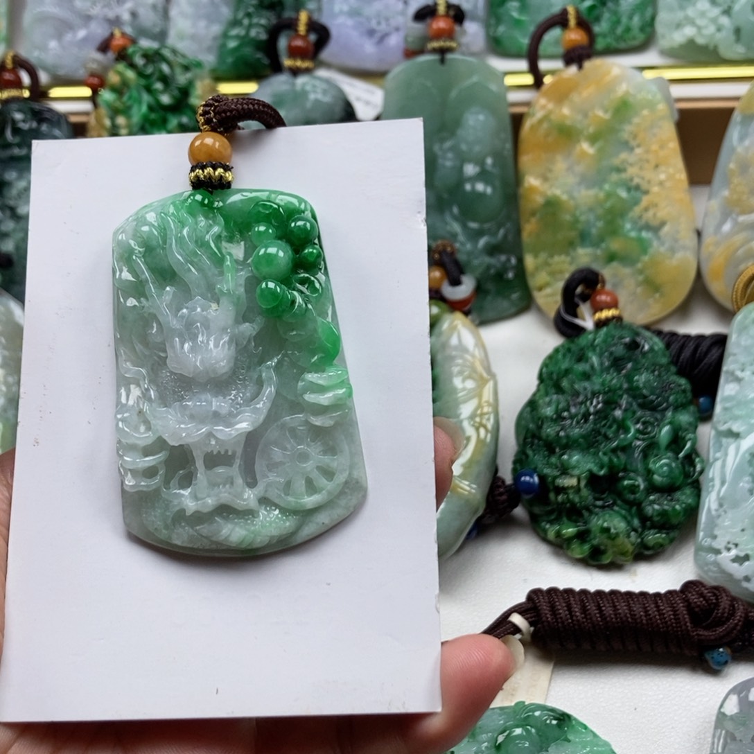 颈饰未镶嵌翡翠翡翠吊坠
