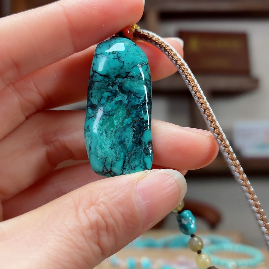 未镶嵌绿松石珠宝奇石