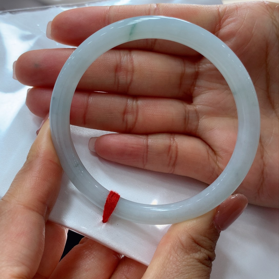 翡翠手镯未镶嵌买断