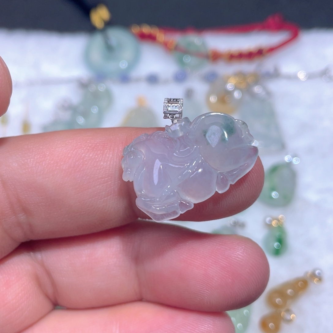 翡翠18K金镶嵌颈饰