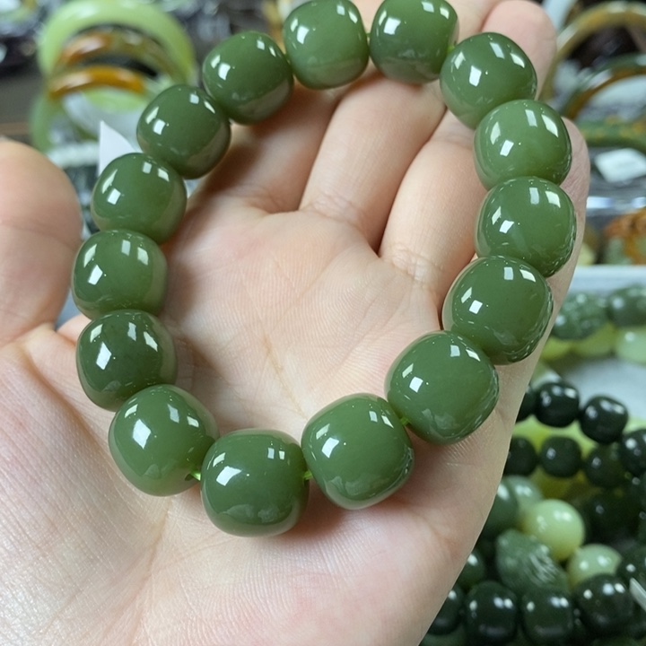 透闪石质玉手串未镶嵌厦****流