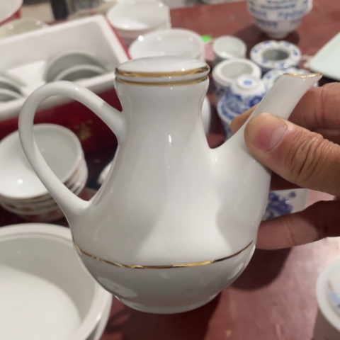 景德镇陶瓷金镶玉果壶