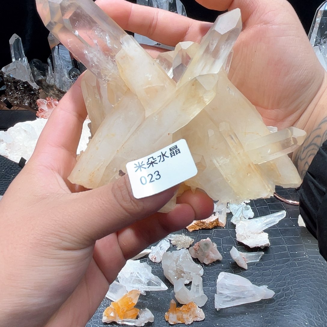 水晶水晶未镶嵌陌****笑水晶