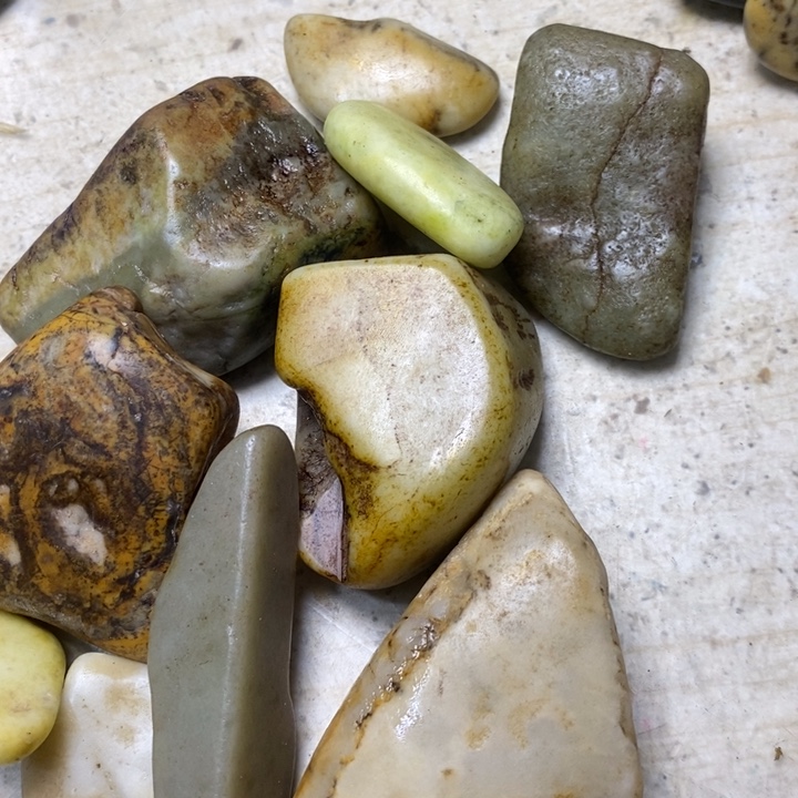 和田玉未镶嵌珠宝奇石54