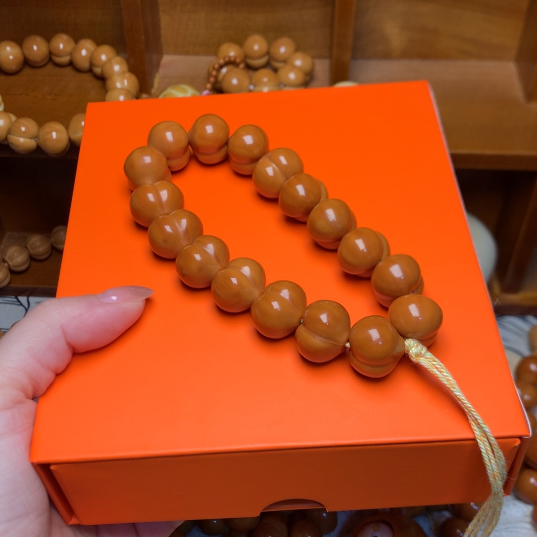 把件猴头核桃17玻璃底屁桃手持