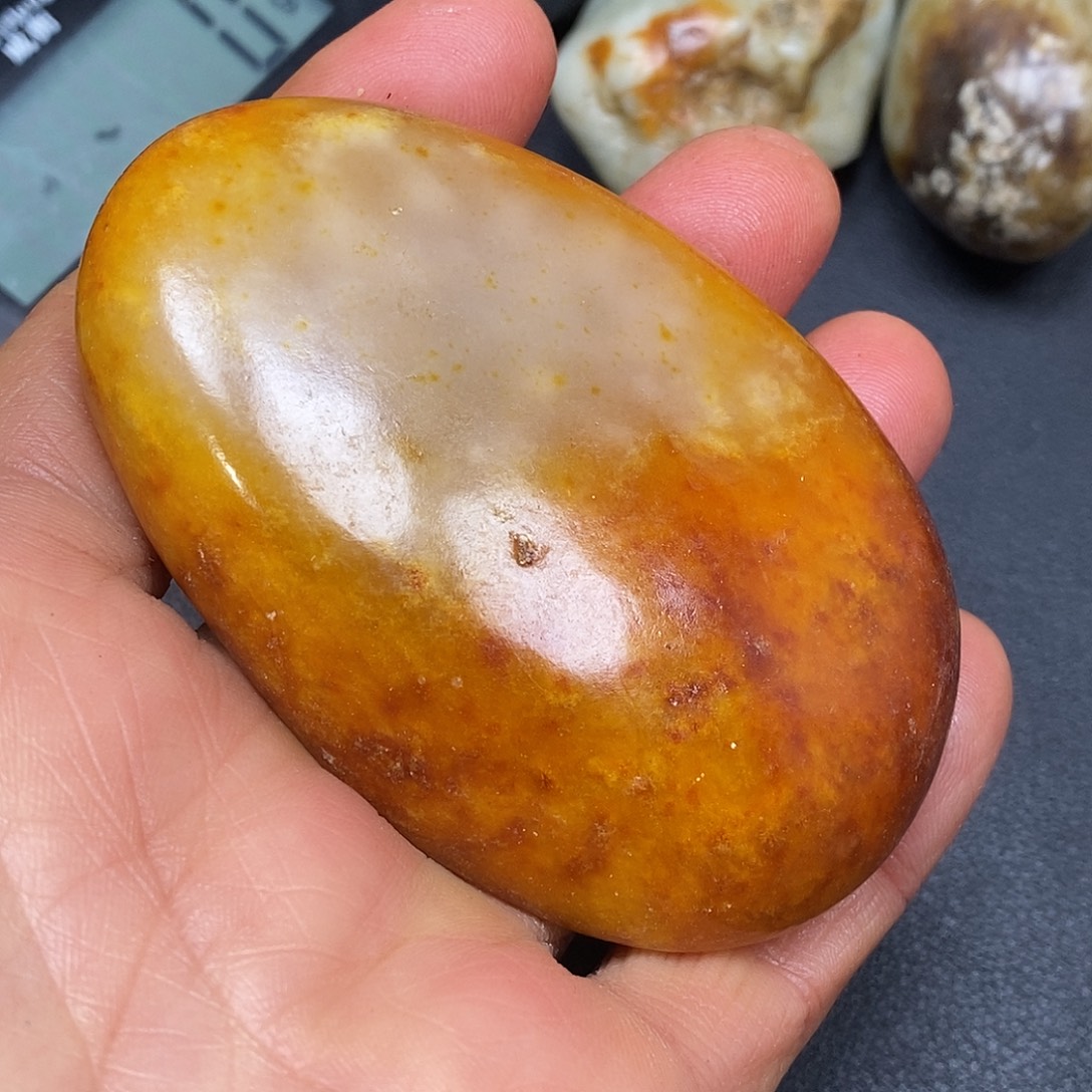 和田玉未镶嵌珠宝奇石