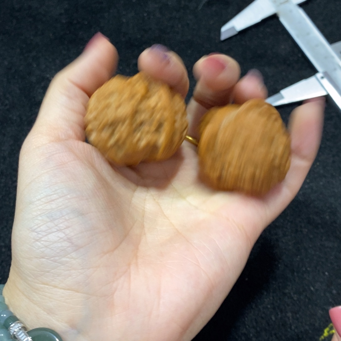 猴头核桃吊坠磨盘100