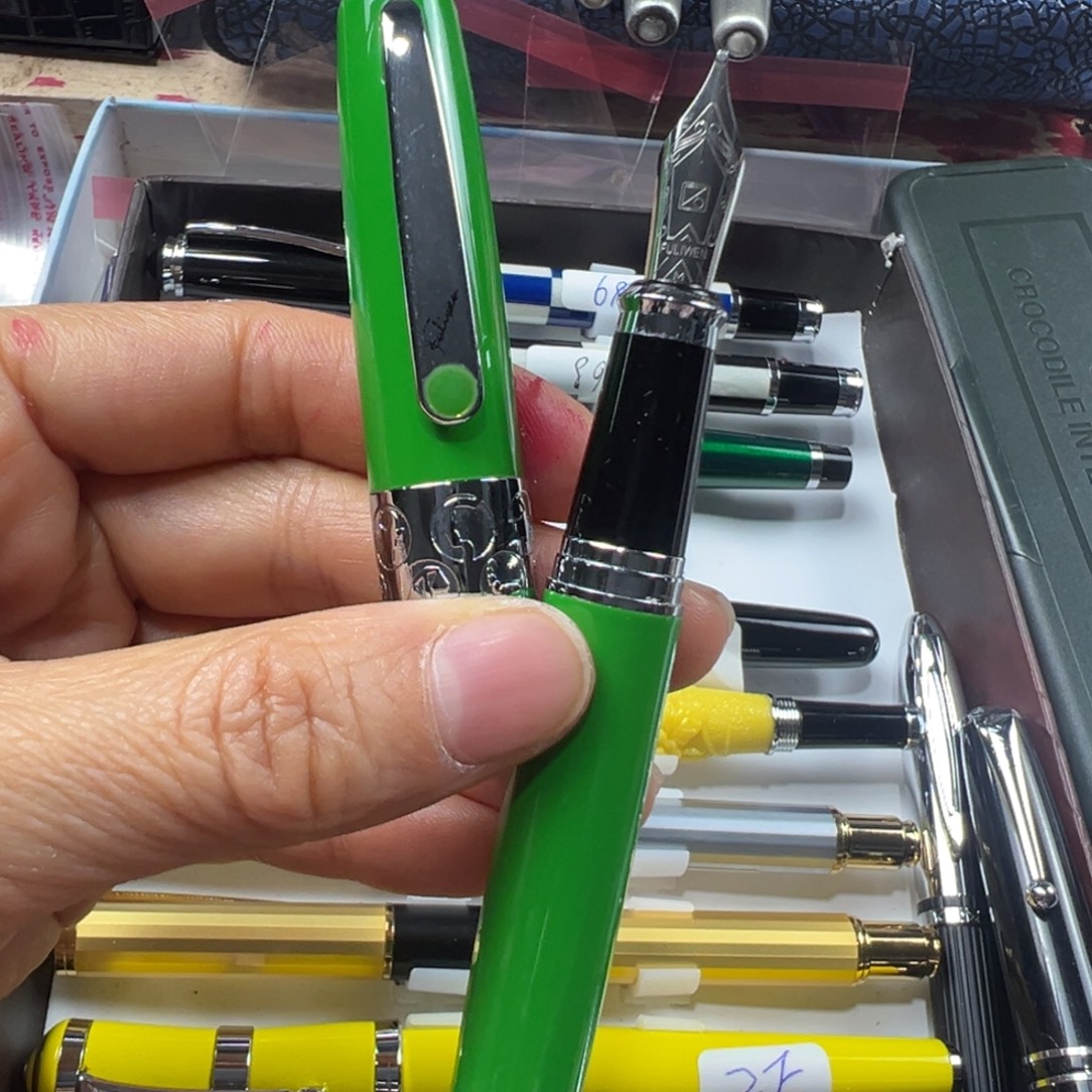 便携式富利文粗笔杆绿色明尖