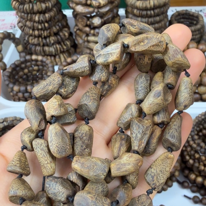 沉香手串沉香绿奇楠树丁留疤沉水多圈 30.9