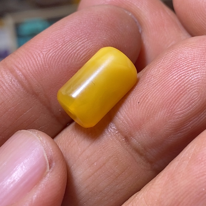 蜜蜡裸石未镶嵌配饰