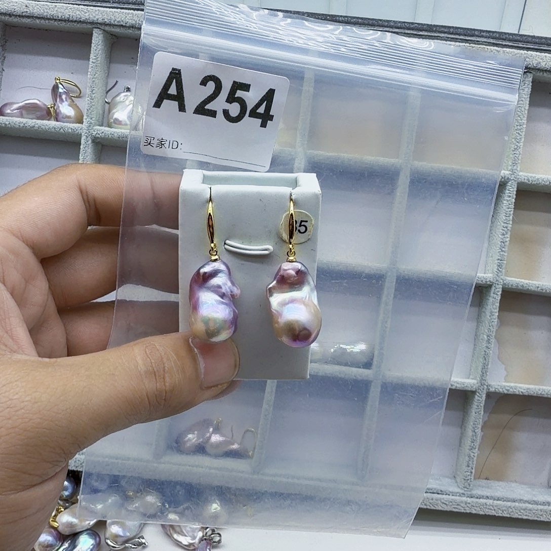 合金淡水珍珠颈饰