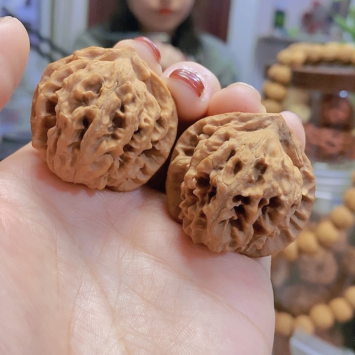 【闪购商品】文玩核桃把件37.5蓟县元宝蜡皮