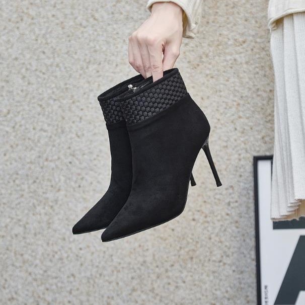2025新款小众设计感拼接绒面高跟时装靴性感细跟短靴瘦瘦靴6665
