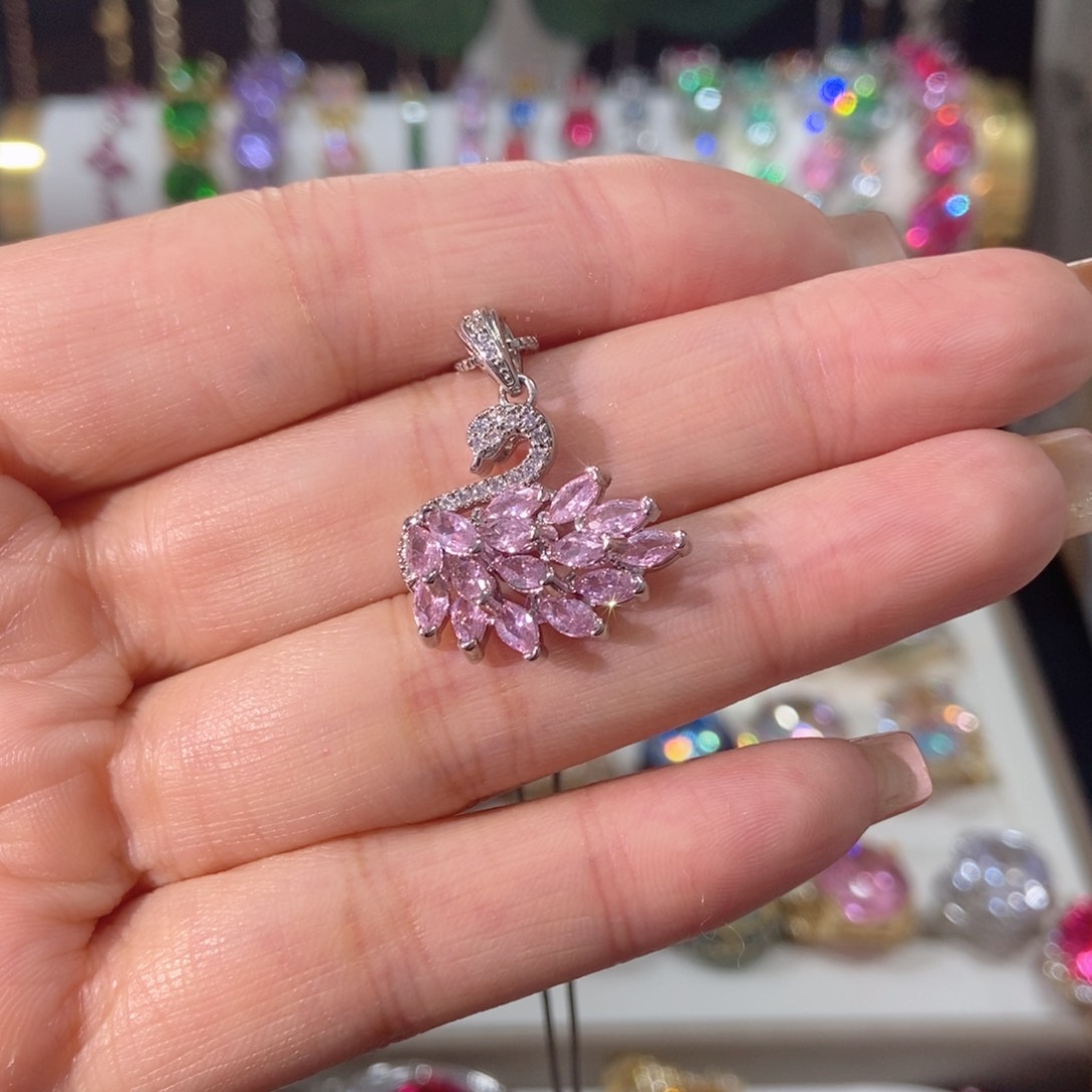 66锆石（处理）吊坠