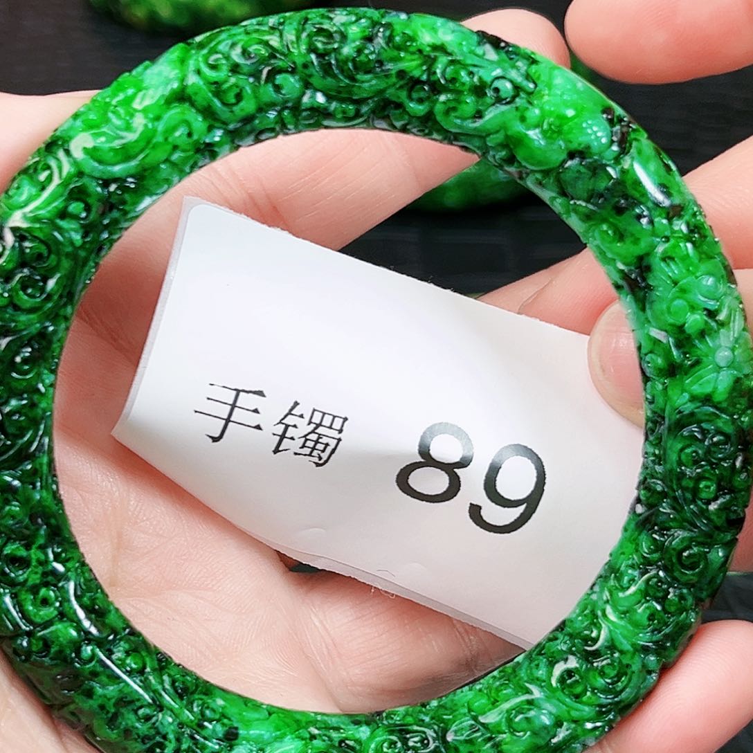 翡翠颈饰未镶嵌手镯59-60