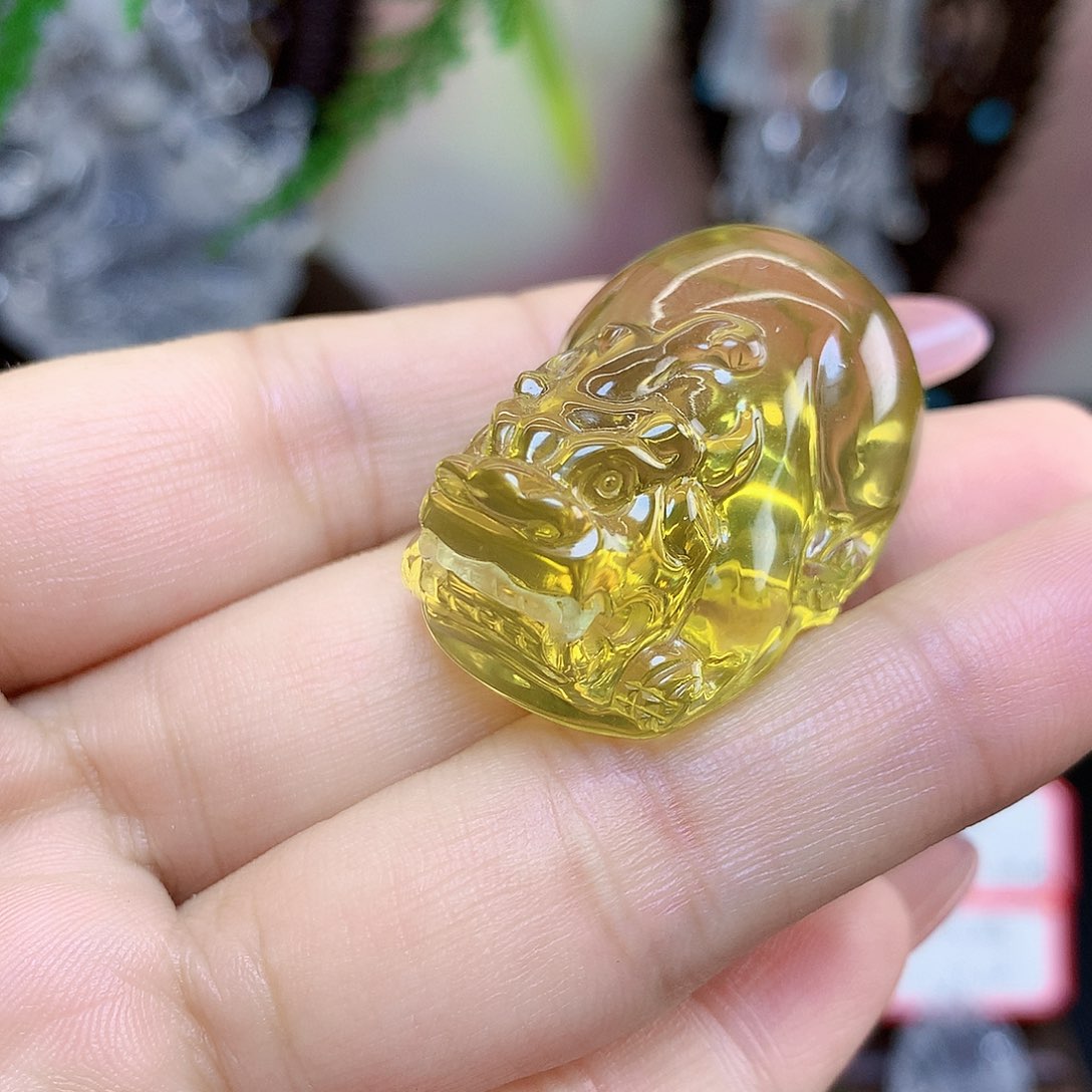 水晶颈饰未镶嵌，