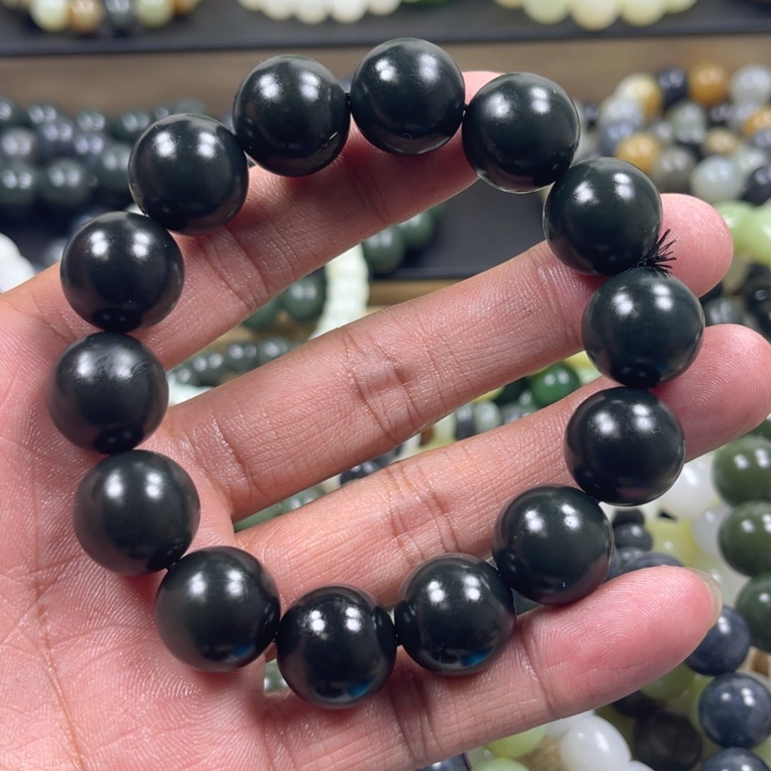 和田玉手串未镶嵌