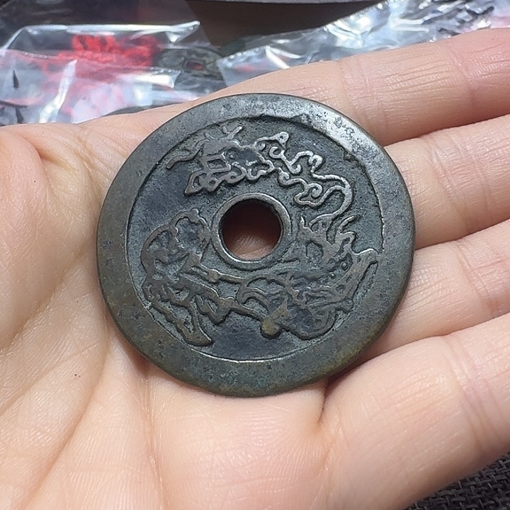 九***一铜现代工艺品花钱