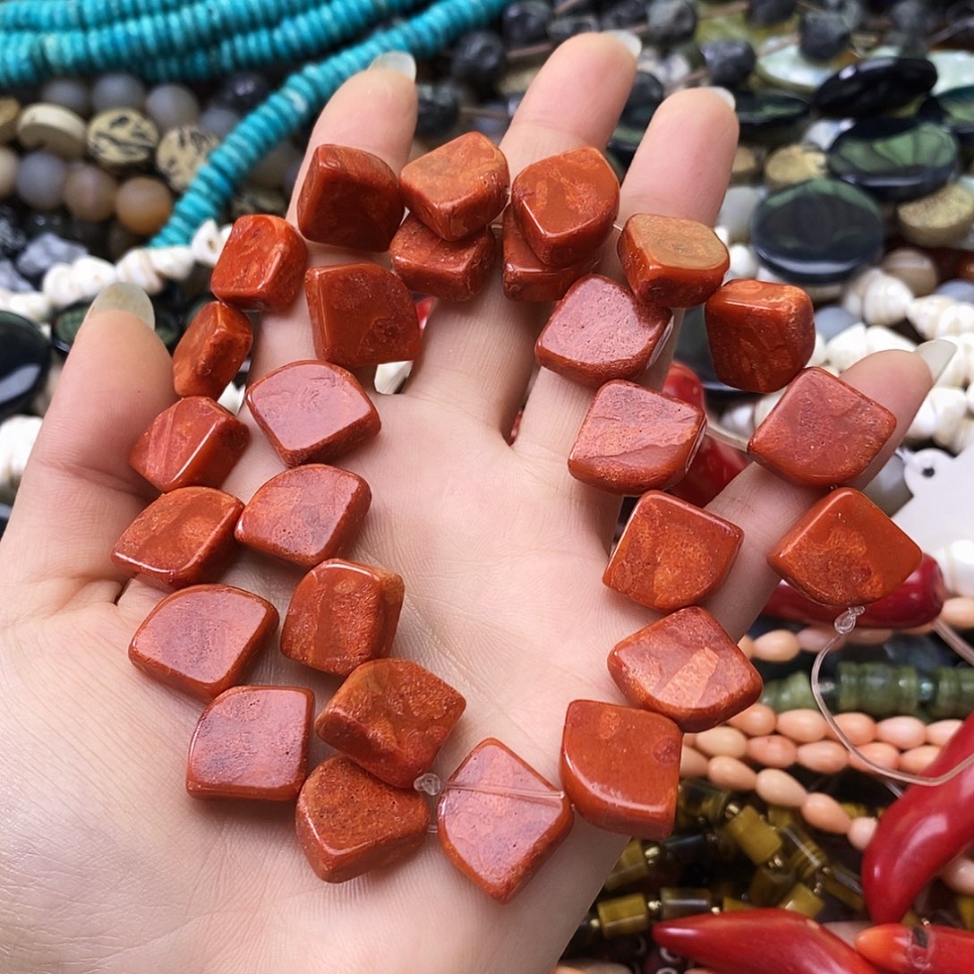 玛瑙/玉髓未镶嵌珠宝半成品三姑娘一条