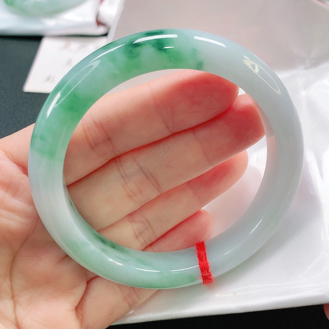 未镶嵌手镯翡翠60正