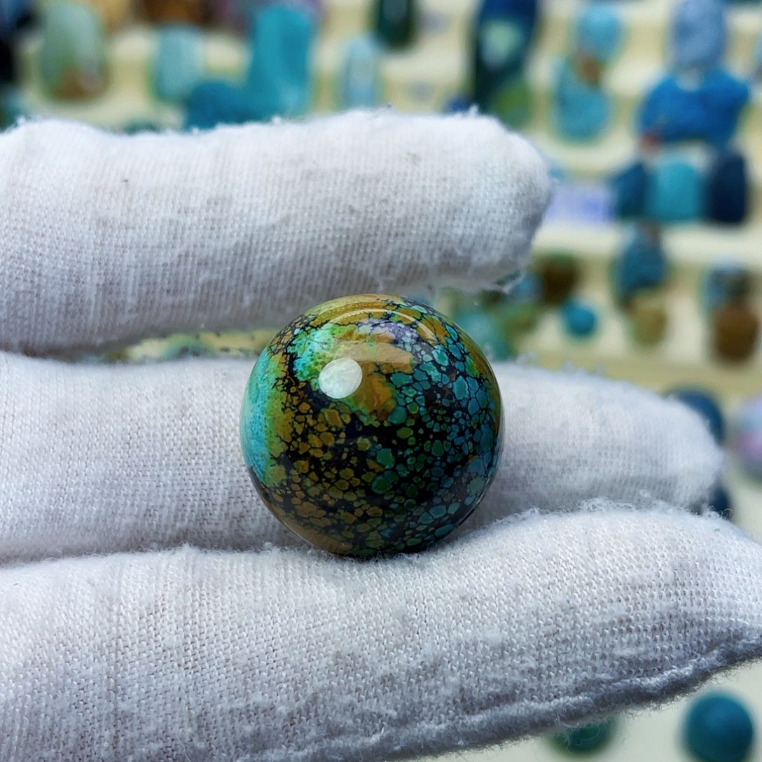 绿松石颈饰未镶嵌